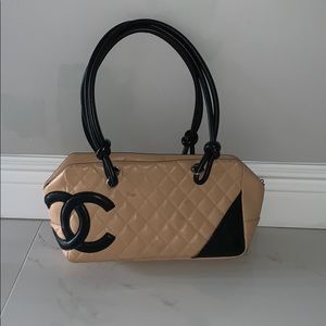 CHANEL beige and black shoulder bag